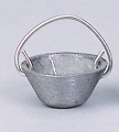 Kahlert Kessel  aus Zinn mit Kette